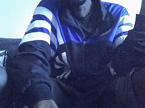 Snapshot of Delicious-D chatting on October 3, 2025, 5:20 am Delicious-D online show from October 3, 2025, 5:20 am