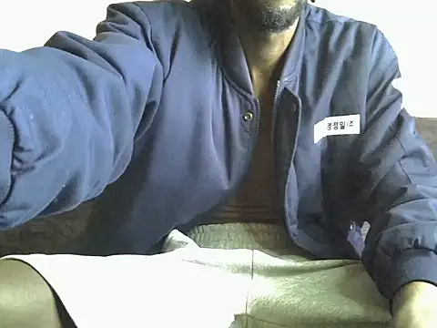 Snapshot of Delicious-D chatting on October 23, 2025, 8:46 am Delicious-D online show from October 23, 2025, 8:46 am