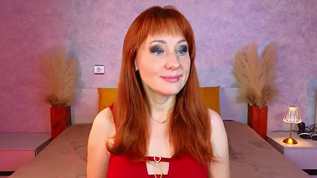 Snapshot of AlexaLenee chatting on October 6, 2025, 5:30 am AlexaLenee online show from October 6, 2025, 5:30 am