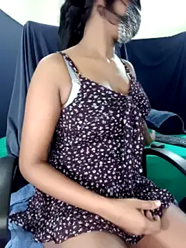 Midnight Blossom online show from February 10, 2025, 9:04 pm