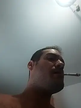 skrigul12 online show from September 12, 2025, 2:39 pm