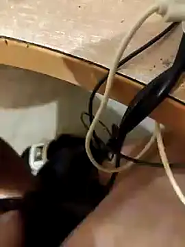 skrigul12 online show from December 2, 2024, 7:11 pm