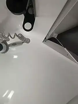 skrigul12 online show from February 2, 2025, 3:49 pm