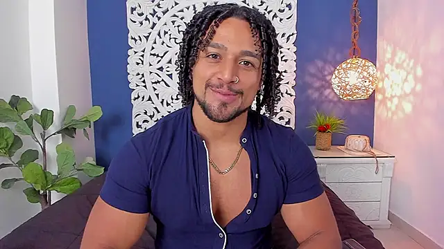 Snapshot of MikeEstevess chatting on March 13, 2025, 9:37 pm MikeEstevess online show from March 13, 2025, 9:37 pm