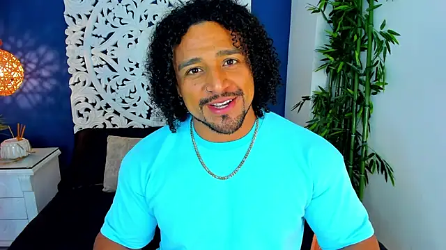 MikeEstevess online show from July 22, 2026, 5:42 am