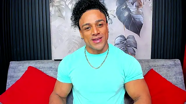Snapshot of MikeEstevess chatting on September 18, 2025, 6:05 am MikeEstevess online show from September 18, 2025, 6:05 am