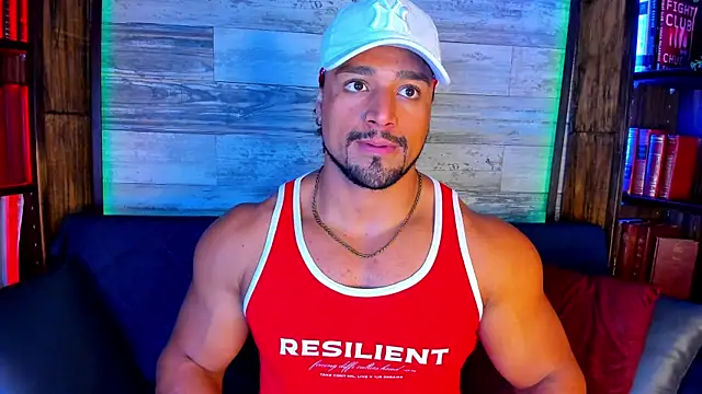 MikeEstevess online show from July 28, 2026, 6:43 am