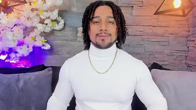 Snapshot of MikeEstevess chatting on February 23, 2025, 12:05 pm MikeEstevess online show from February 23, 2025, 12:05 pm