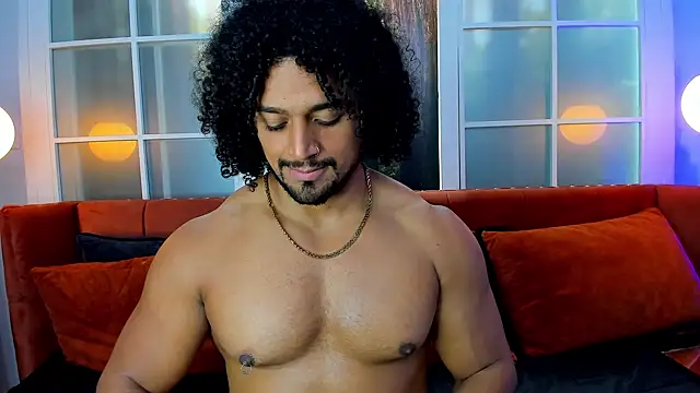 Snapshot of MikeEstevess chatting on February 8, 2025, 4:46 pm MikeEstevess online show from February 8, 2025, 4:46 pm
