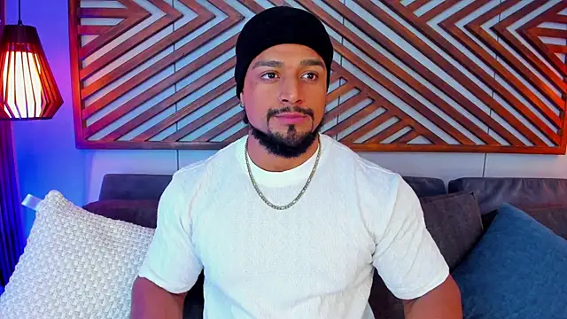 MikeEstevess online show from July 13, 2026, 7:07 am
