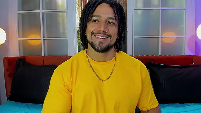 Snapshot of MikeEstevess chatting on March 15, 2025, 5:19 am MikeEstevess online show from March 15, 2025, 5:19 am