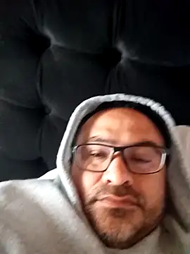 Snapshot of noniro80 chatting on September 18, 2025, 8:01 pm noniro80 online show from September 18, 2025, 8:01 pm