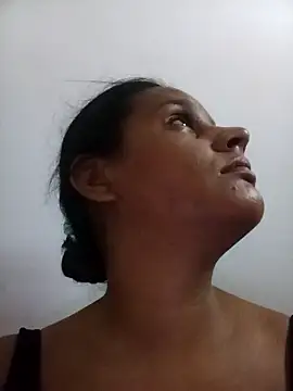 Snapshot of Andreita_95 chatting on November 24, 2025, 10:59 am Andreita 95 online show from November 24, 2025, 10:59 am