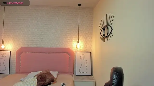 Snapshot of Kittytimberlake chatting on October 18, 2025, 12:07 pm Kittytimberlake online show from October 18, 2025, 12:07 pm