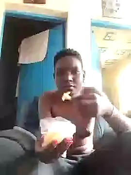 Snapshot of sweet_she2 chatting on February 7, 2025, 1:43 pm sweet she2 online show from February 7, 2025, 1:43 pm