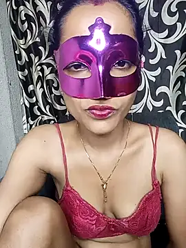 REVA DARLING online show from April 19, 2026, 6:10 pm