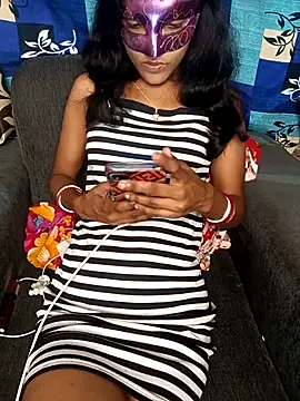 REVA DARLING online show from February 6, 2025, 10:47 am