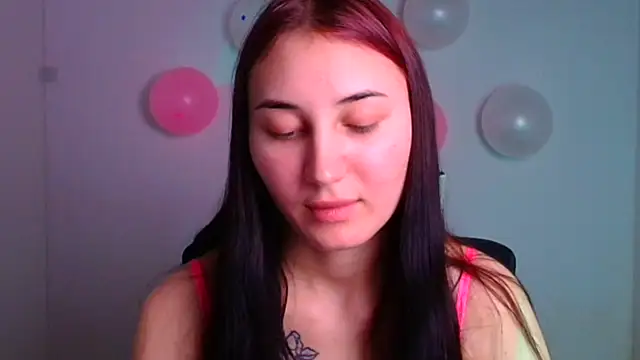 Jennifer Blum online show from February 17, 2025, 9:13 am