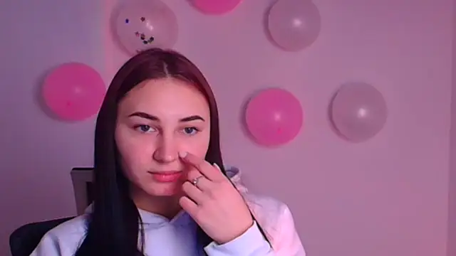 Jennifer Blum online show from February 20, 2025, 6:06 am