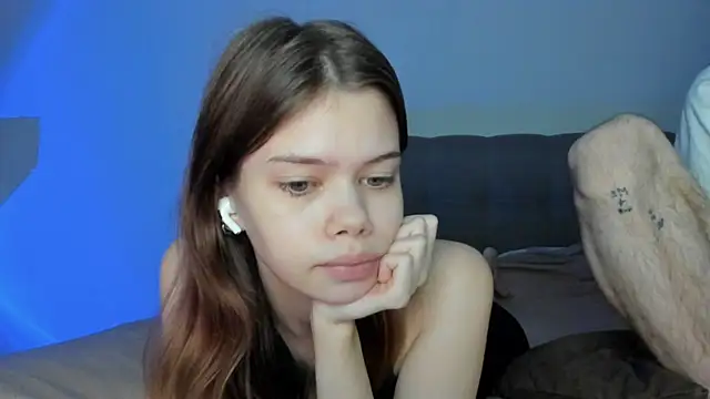 chansetolove online show from November 19, 2025, 5:29 am