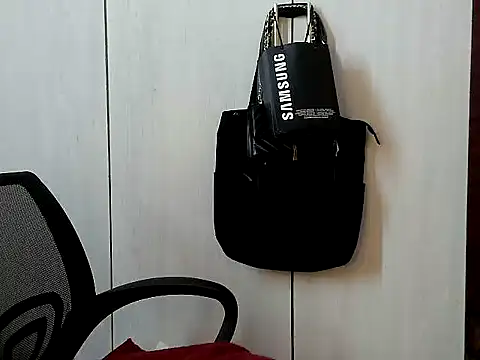 Destiny Desire online show from November 21, 2025, 5:01 pm