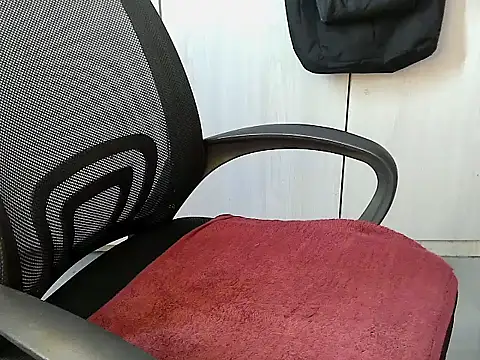 Snapshot of Destiny_Desire chatting on September 30, 2025, 10:10 am Destiny Desire online show from September 30, 2025, 10:10 am