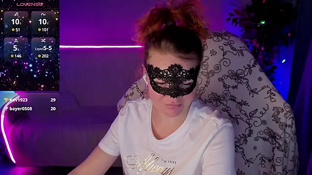 Sexy-Housewife online show from January 4, 2025, 2:04 pm