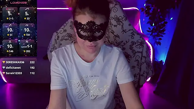 Sexy-Housewife online show from January 11, 2025, 9:36 pm
