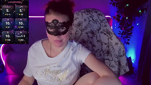 Sexy-Housewife online show from January 19, 2025, 3:10 pm