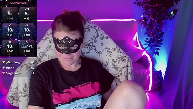 Sexy-Housewife online show from January 15, 2025, 5:47 pm