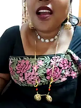 Snapshot of Swapna_143 chatting on December 31, 2024, 4:57 pm Swapna 143 online show from December 31, 2024, 4:57 pm