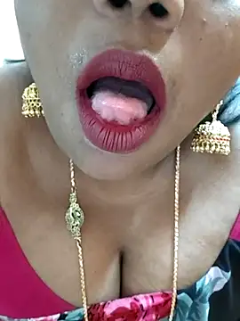 Snapshot of Swapna_143 chatting on February 8, 2025, 5:18 pm Swapna 143 online show from February 8, 2025, 5:18 pm