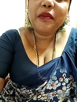 Snapshot of Swapna_143 chatting on March 8, 2025, 4:28 pm Swapna 143 online show from March 8, 2025, 4:28 pm