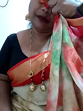 Snapshot of Swapna_143 chatting on December 31, 2024, 2:51 am Swapna 143 online show from December 31, 2024, 2:51 am