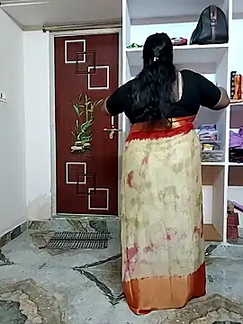 Snapshot of Swapna_143 chatting on December 28, 2024, 4:41 pm Swapna 143 online show from December 28, 2024, 4:41 pm