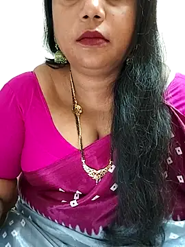 Snapshot of Swapna_143 chatting on March 10, 2025, 3:45 am Swapna 143 online show from March 10, 2025, 3:45 am