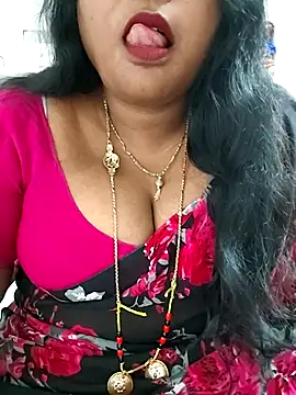Snapshot of Swapna_143 chatting on September 9, 2025, 4:55 am Swapna 143 online show from September 9, 2025, 4:55 am