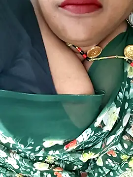 Snapshot of Swapna_143 chatting on September 26, 2025, 5:03 am Swapna 143 online show from September 26, 2025, 5:03 am