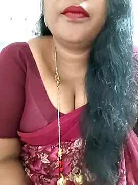 Snapshot of Swapna_143 chatting on September 25, 2025, 2:39 am Swapna 143 online show from September 25, 2025, 2:39 am