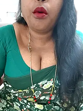 Snapshot of Swapna_143 chatting on October 22, 2025, 2:55 am Swapna 143 online show from October 22, 2025, 2:55 am