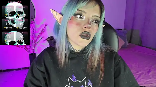 Snapshot of LilithMadness chatting on September 19, 2025, 3:32 am LilithMadness online show from September 19, 2025, 3:32 am