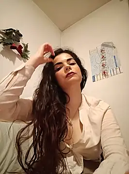 Saturnia Yvonne online show from February 27, 2025, 10:31 pm
