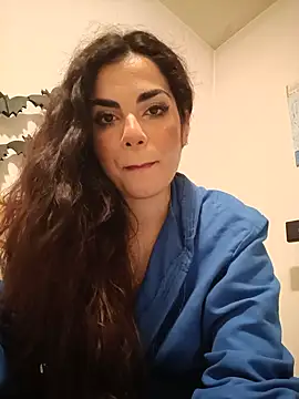 Saturnia Yvonne online show from December 2, 2024, 12:58 am
