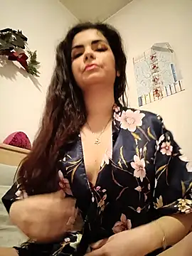 Saturnia Yvonne online show from February 20, 2025, 4:58 pm