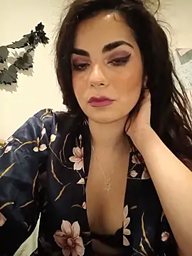 Saturnia Yvonne online show from December 2, 2024, 11:46 pm