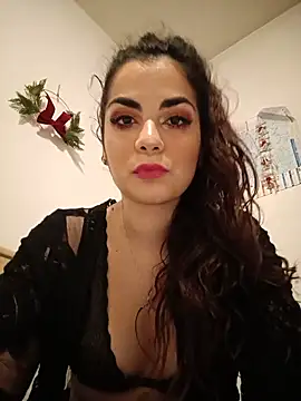 Saturnia Yvonne online show from January 7, 2025, 11:24 pm