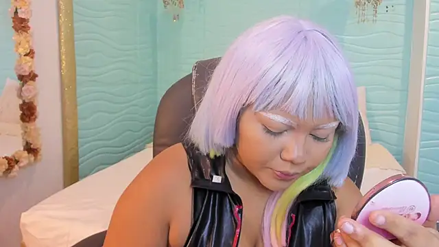 Snapshot of cherry_chel chatting on June 4, 2026, 11:31 pm cherry chel online show from June 4, 2026, 11:31 pm