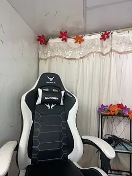 MiMi 0293 online show from October 11, 2025, 7:20 am