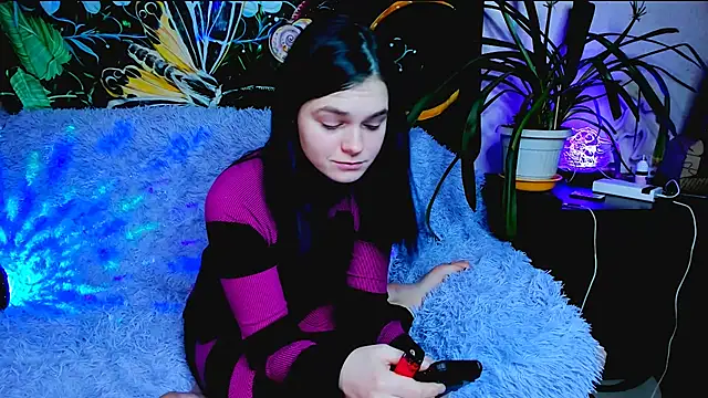 PussySaurus  online show from February 5, 2025, 1:00 pm