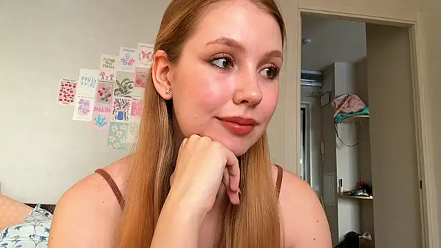 Snapshot of HoneyAudrey chatting on February 19, 2026, 3:14 am HoneyAudrey online show from February 19, 2026, 3:14 am